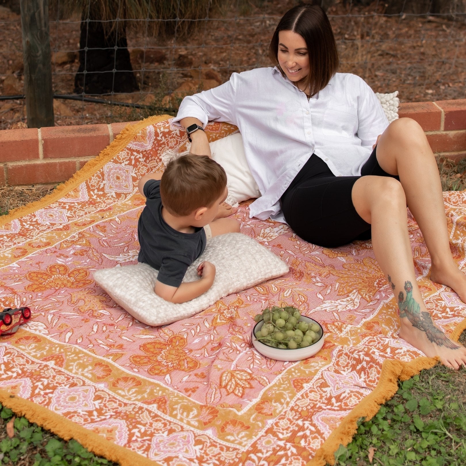 Del Sol Woven Picnic Rug
