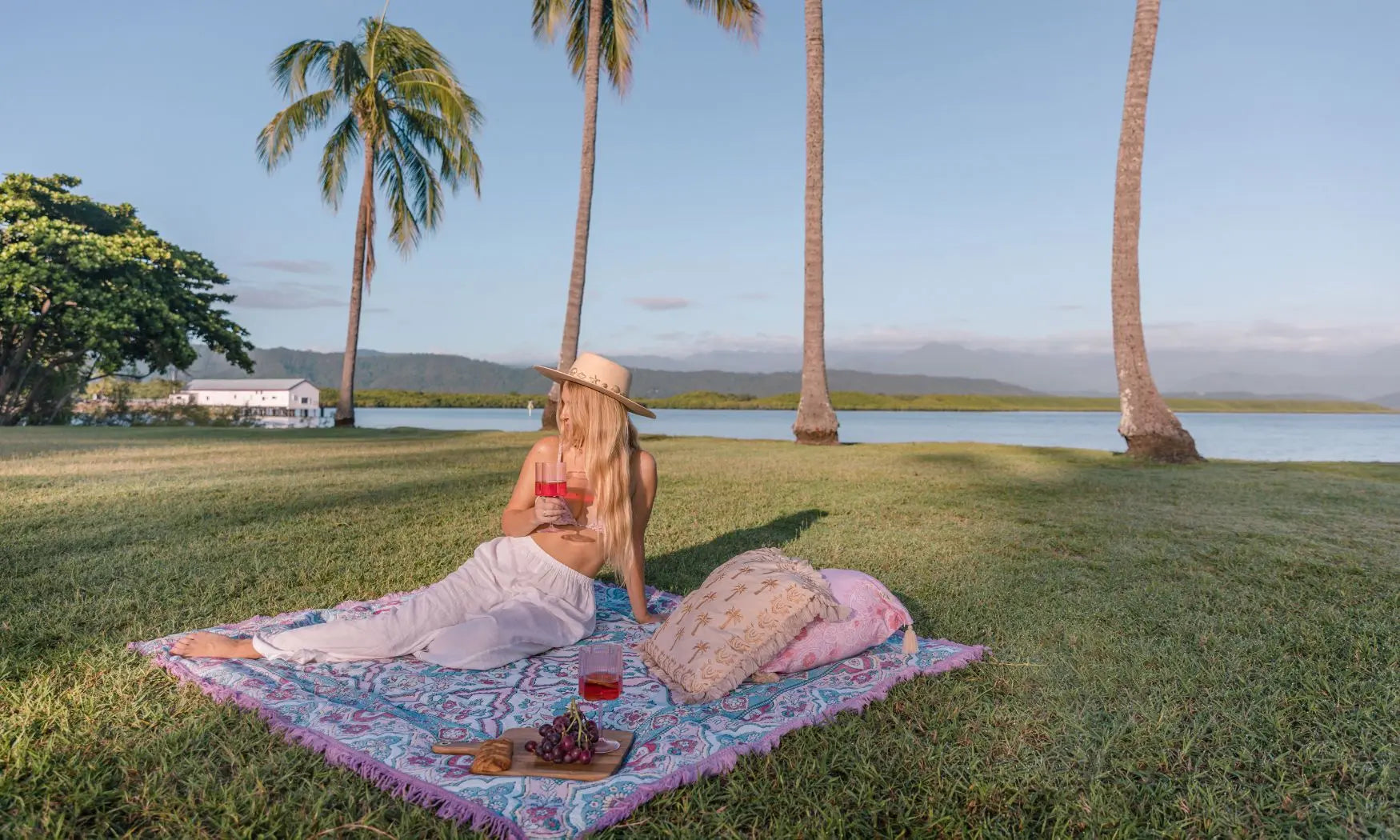 How to plan the perfect boho spring picnic