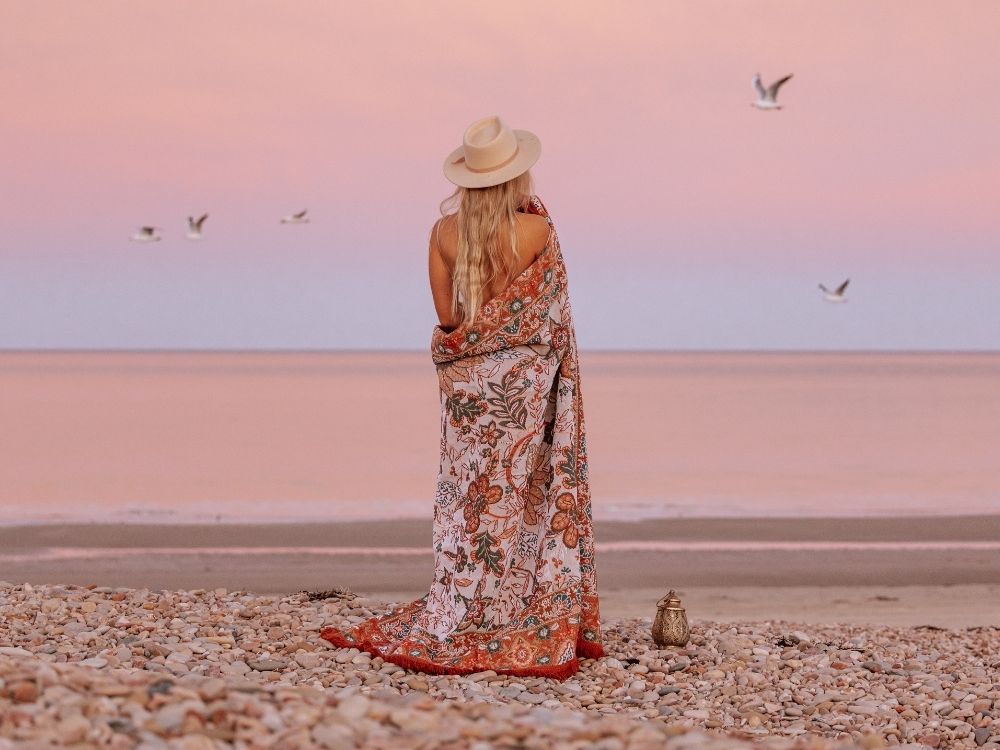boho-picnic-rugs-australia-14_6dc41a60-474c-4edd-ba14-ca1c17fdcf6e.jpg