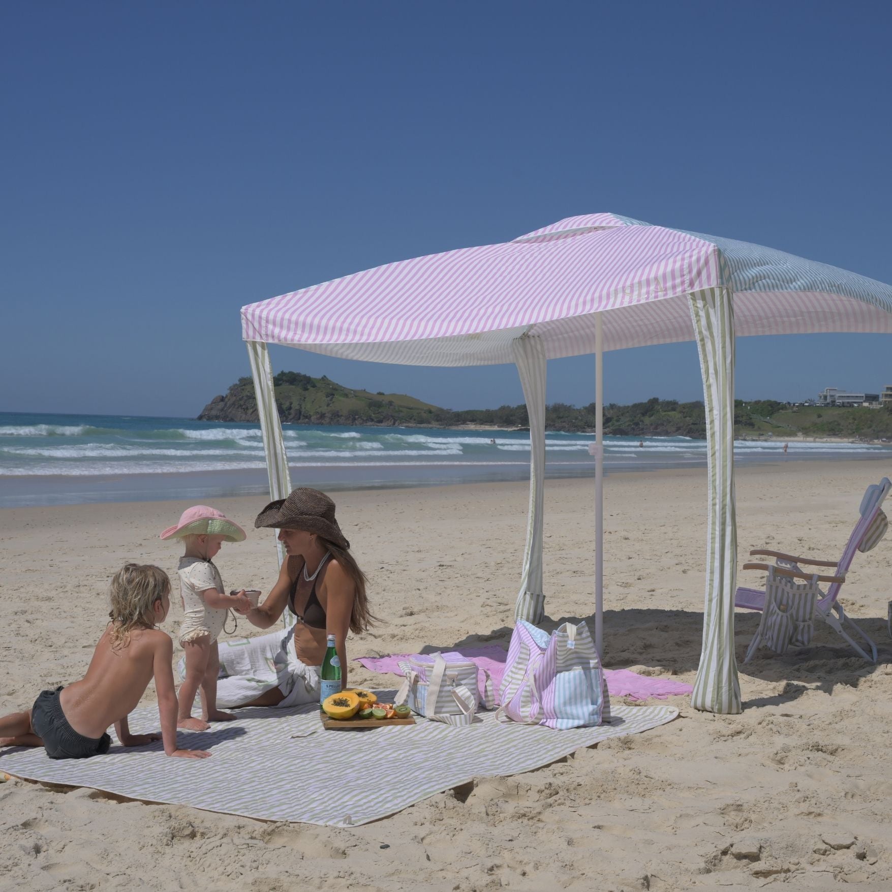 Cove Splice Beach Cabana