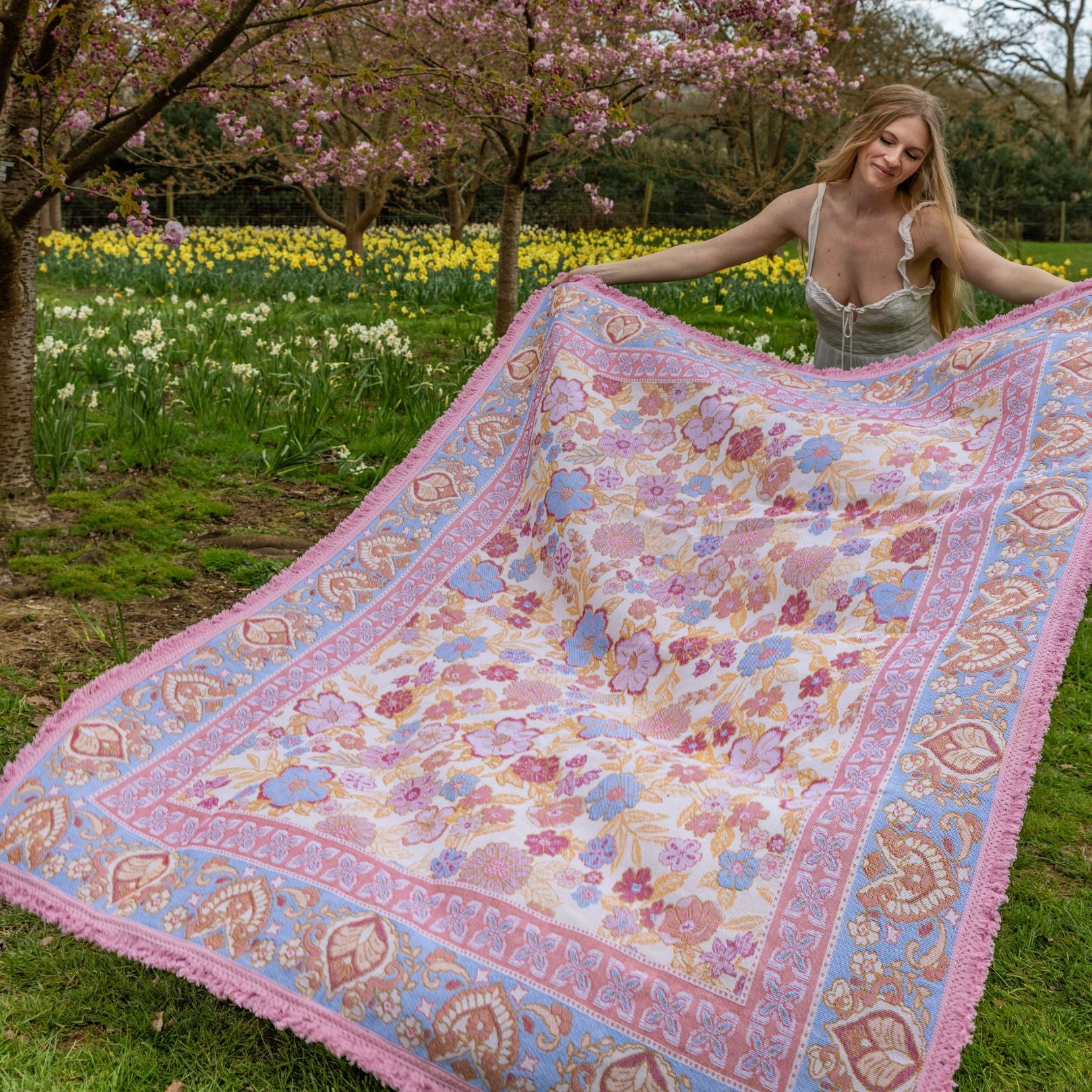 Daisy Woven Picnic Rug XL