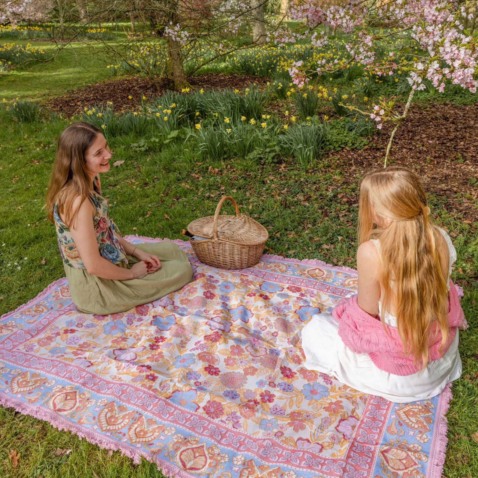 Daisy Woven Picnic Rug XL