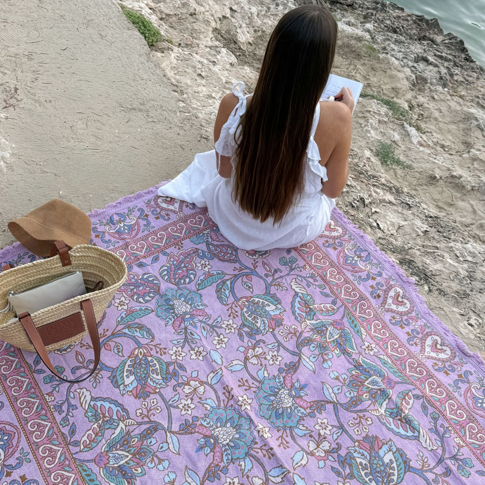 Dusk Woven Picnic Rug XL