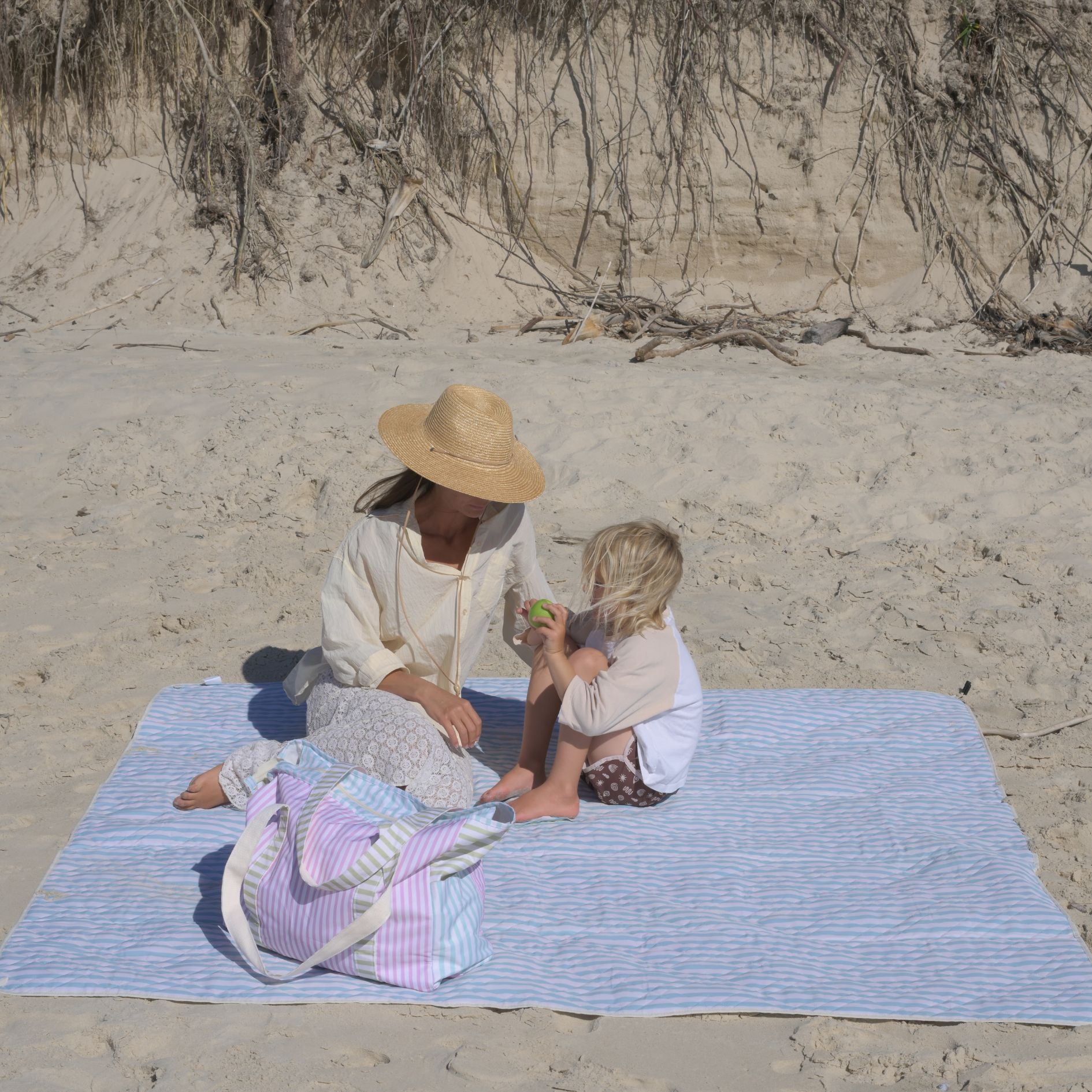 Fiesta Waterproof Picnic Bundle