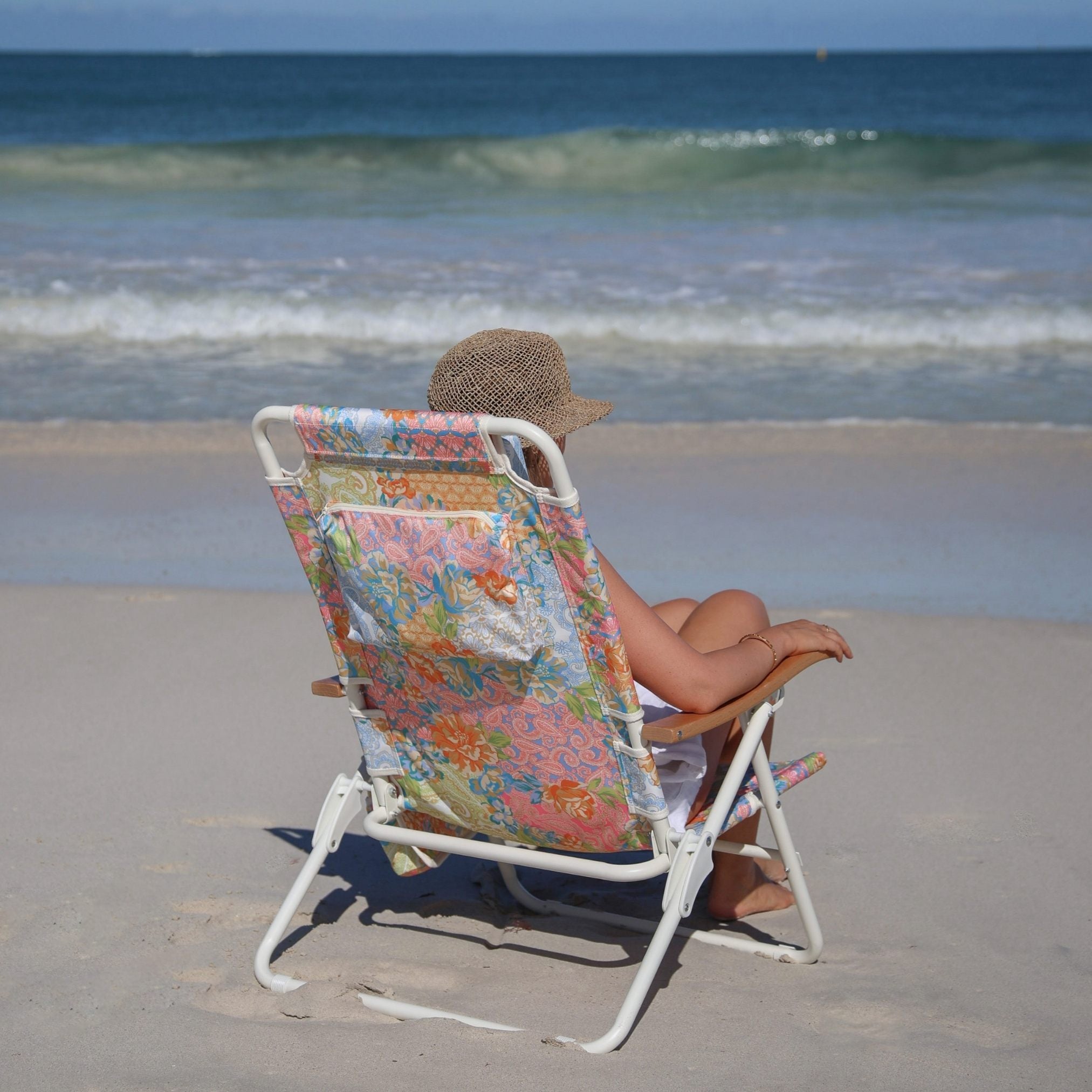 gardenia-beach-chair-1.jpg