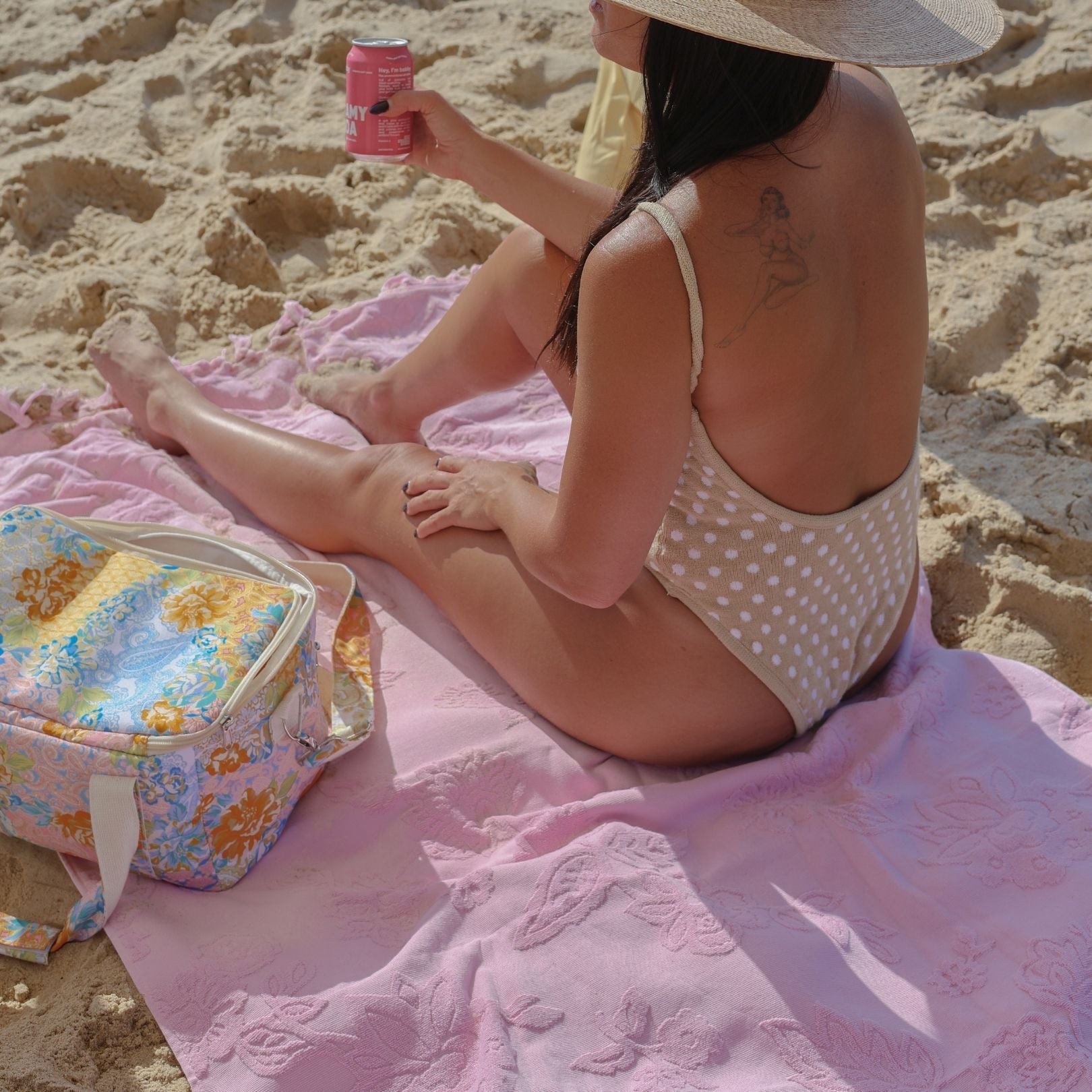 Gardenia Beach Umbrella Bundle