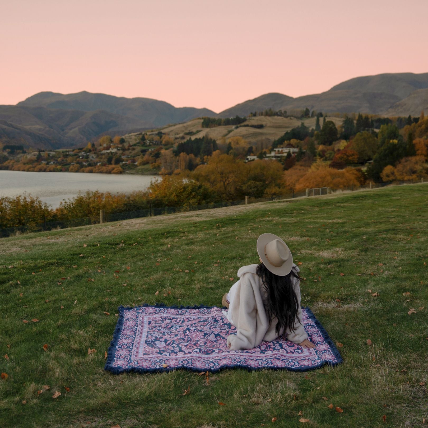 Midnight Woven Picnic Rug XL