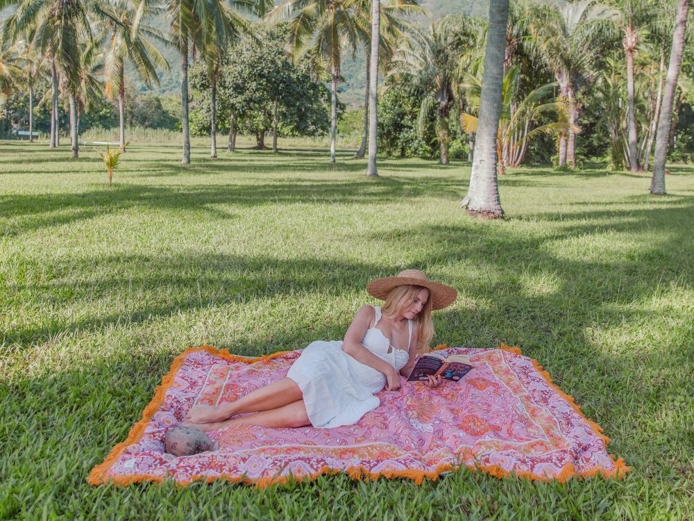 spring-picnic-ideas-21_04d2f36f-0e65-4c0d-8bf1-b9b8754a1c1b.jpg