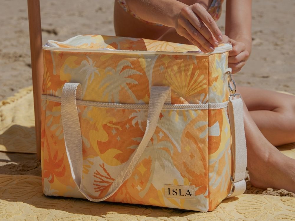 what-to-pack-for-the-beach-4_ff3734db-cbee-451c-bdee-3496f3772423.jpg