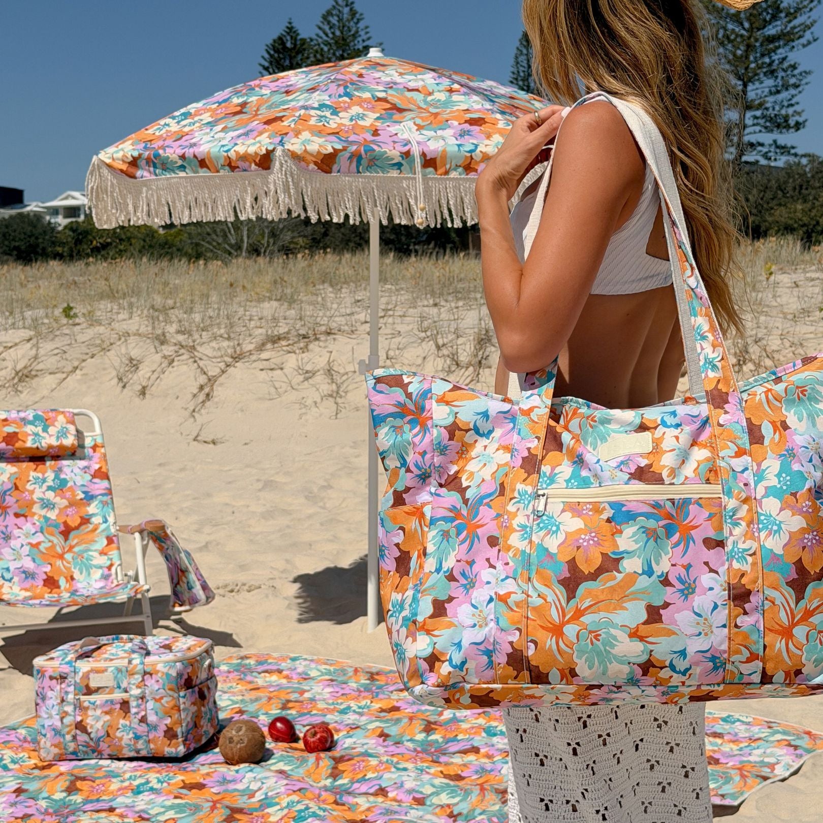 zinnia-oversized-beach-bag-3.jpg